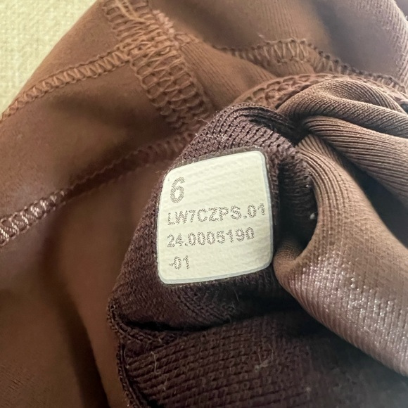 Lululemon Wunder Train High Rise Short Java Brown - Picture 3 of 4